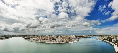Brindisi, Seno di Ponente e Seno di Levante
